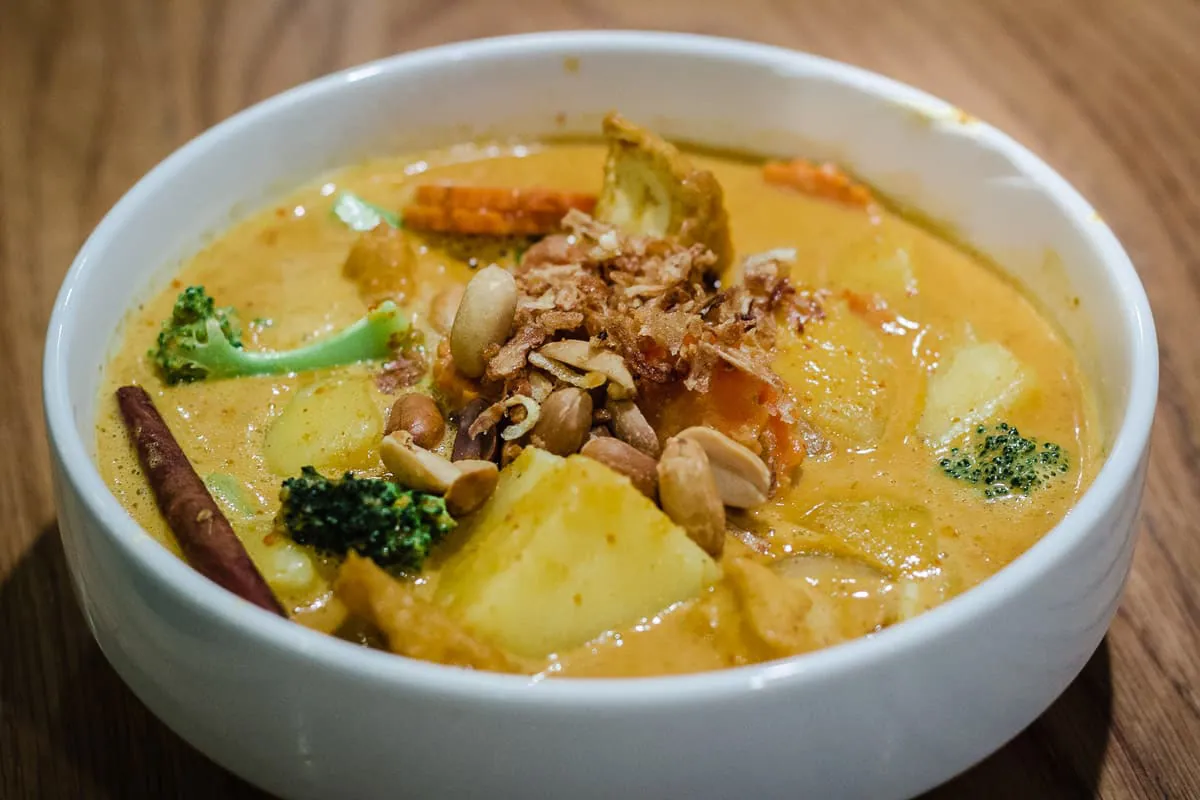 My Favourite Vegan restaurants in Seattle - Vancouver with Love. Image of Massaman Curry at Kati Vegan Thai.