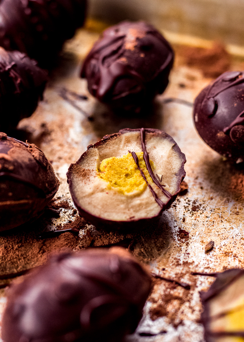 Healthy Vegan Creme Eggs by Vancouver with Love - refined sugar free and gluten free