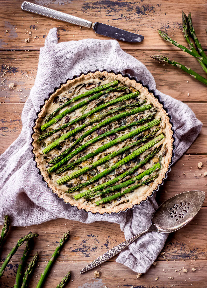 Asparagus & Leek Vegan Quiche (gluten free) by Vancouver with Love.