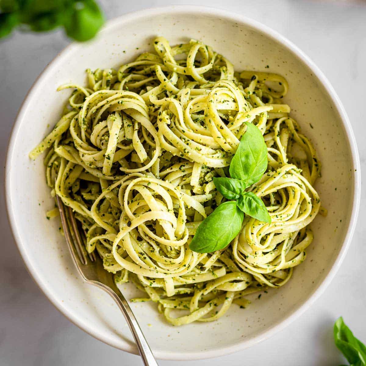 Best Pesto Pasta (Recipe & Tips)