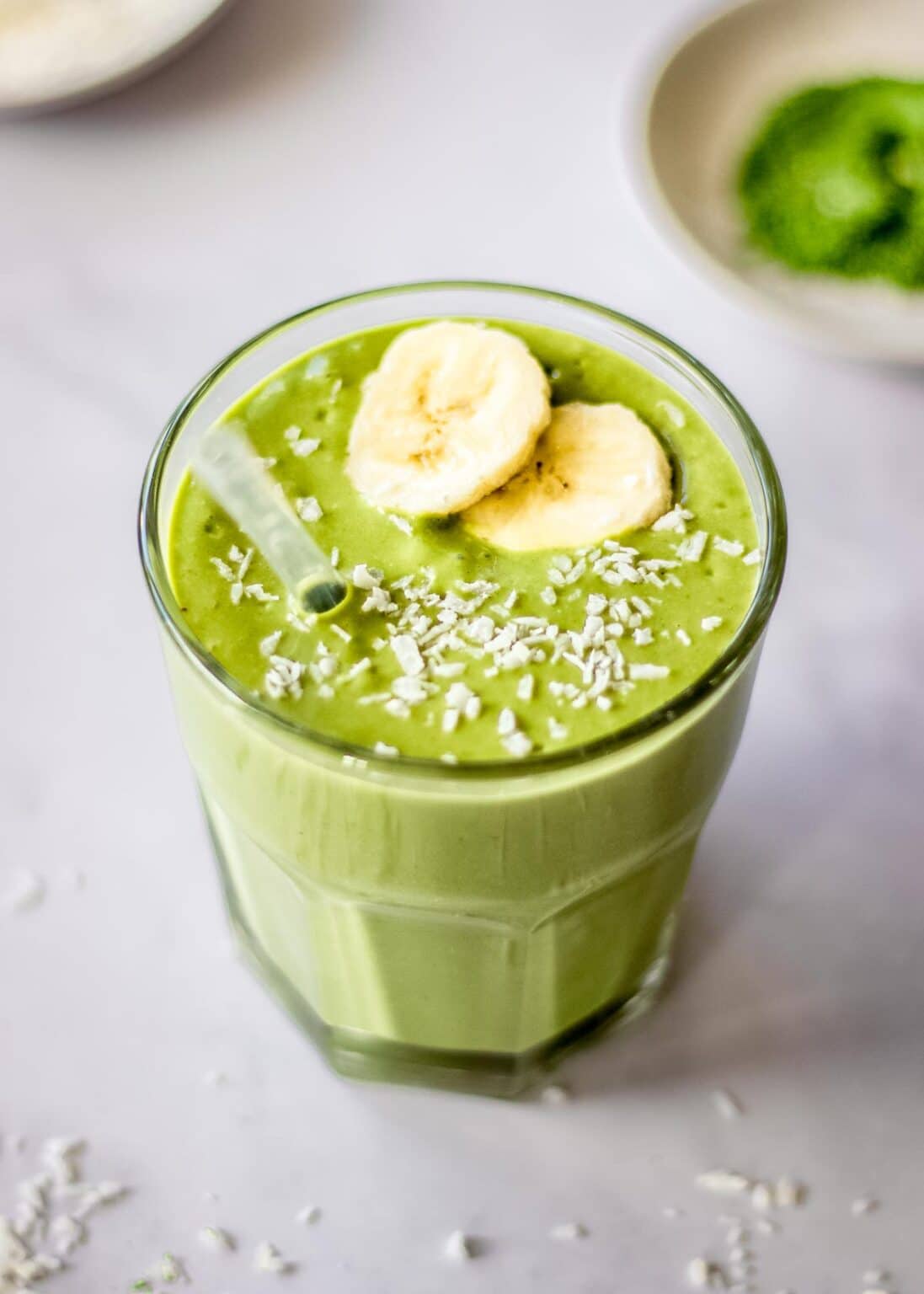 Best Easy Matcha Smoothie (5 Minutes)
